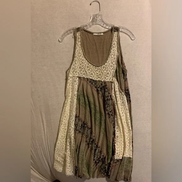 Mystree flowy dress; small - Picture 3 of 7